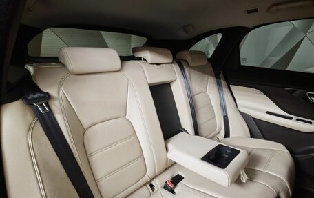 Jaguar F-Pace, 2017 год, 2 199 000 рублей, 12 фотография