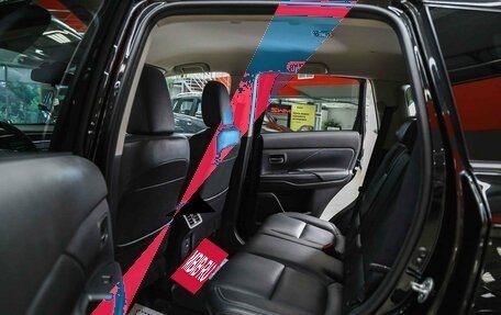 Mitsubishi Outlander III рестайлинг 3, 2019 год, 2 150 000 рублей, 7 фотография
