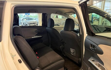 Toyota Wish II, 2011 год, 1 399 000 рублей, 17 фотография