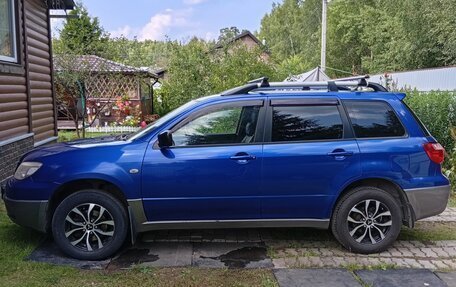 Mitsubishi Outlander III рестайлинг 3, 2007 год, 600 000 рублей, 1 фотография