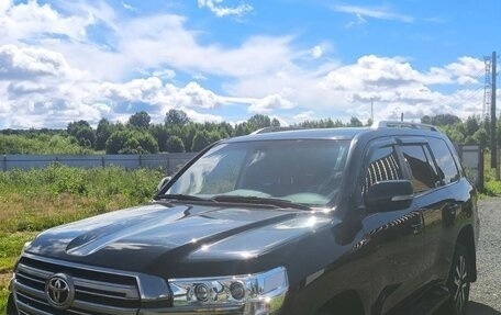 Toyota Land Cruiser 200, 2016 год, 7 000 000 рублей, 2 фотография
