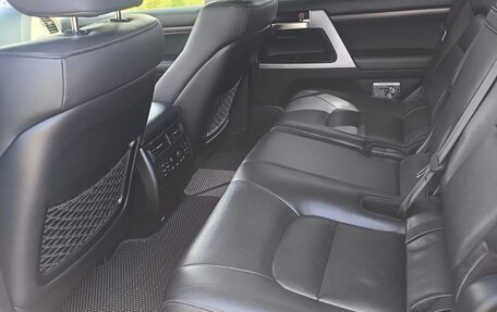 Toyota Land Cruiser 200, 2016 год, 7 000 000 рублей, 17 фотография