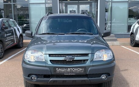 Chevrolet Niva I рестайлинг, 2018 год, 775 000 рублей, 3 фотография