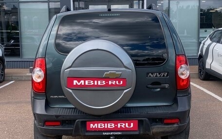 Chevrolet Niva I рестайлинг, 2018 год, 775 000 рублей, 4 фотография
