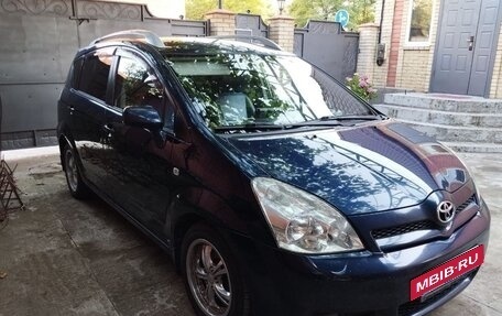 Toyota Corolla Verso I, 2007 год, 800 000 рублей, 4 фотография