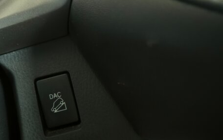 Toyota RAV4, 2017 год, 3 200 000 рублей, 15 фотография