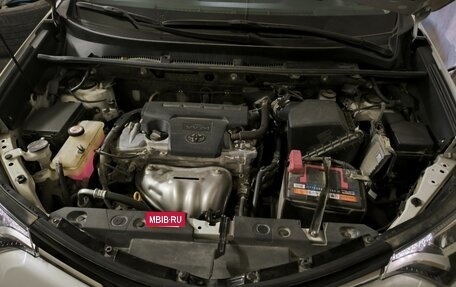 Toyota RAV4, 2017 год, 3 200 000 рублей, 11 фотография