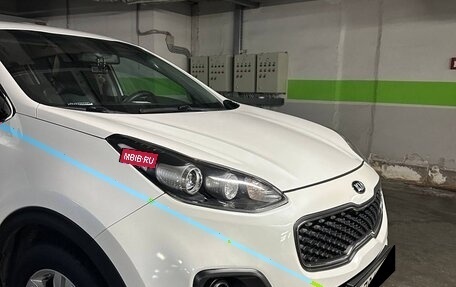 KIA Sportage IV рестайлинг, 2018 год, 2 100 000 рублей, 3 фотография