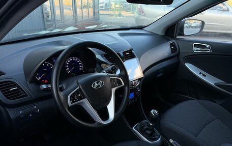 Hyundai Solaris II рестайлинг, 2013 год, 799 000 рублей, 10 фотография