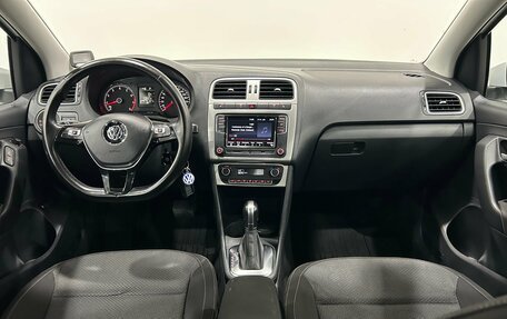 Volkswagen Polo VI (EU Market), 2018 год, 1 090 000 рублей, 17 фотография