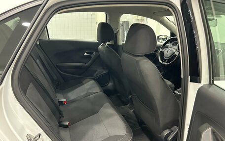 Volkswagen Polo VI (EU Market), 2018 год, 1 090 000 рублей, 24 фотография