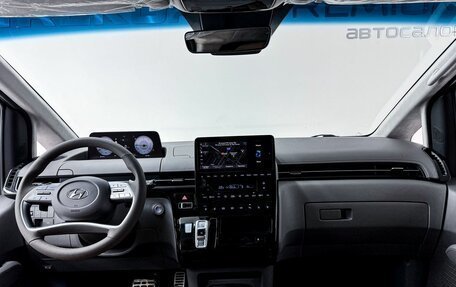 Hyundai Staria, 2022 год, 6 100 000 рублей, 13 фотография