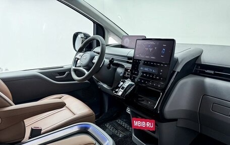 Hyundai Staria, 2022 год, 6 100 000 рублей, 9 фотография