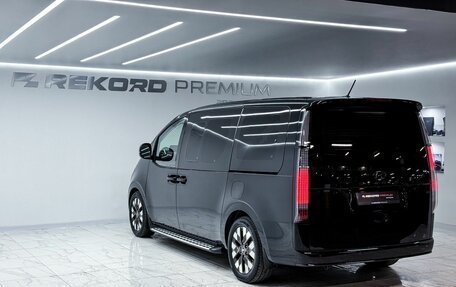Hyundai Staria, 2022 год, 6 100 000 рублей, 35 фотография