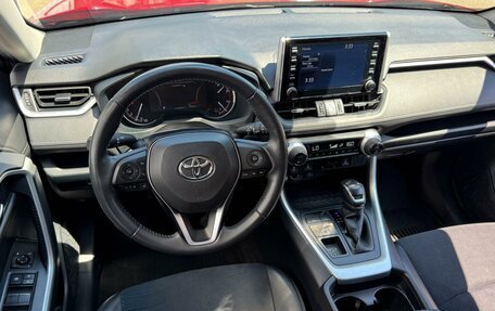 Toyota RAV4, 2021 год, 3 099 000 рублей, 6 фотография