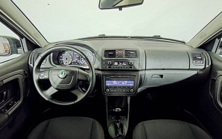 Skoda Fabia II, 2011 год, 750 000 рублей, 10 фотография