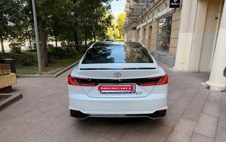 Toyota Camry, 2024 год, 3 700 000 рублей, 5 фотография