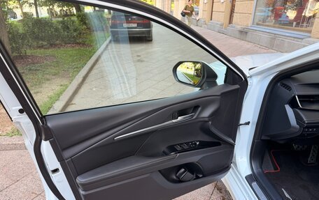Toyota Camry, 2024 год, 3 700 000 рублей, 9 фотография