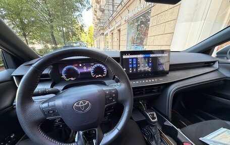 Toyota Camry, 2024 год, 3 700 000 рублей, 13 фотография