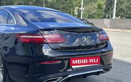 Mercedes-Benz E-Класс, 2017 год, 3 100 000 рублей, 9 фотография