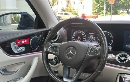 Mercedes-Benz E-Класс, 2017 год, 3 100 000 рублей, 15 фотография