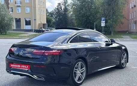 Mercedes-Benz E-Класс, 2017 год, 3 100 000 рублей, 3 фотография