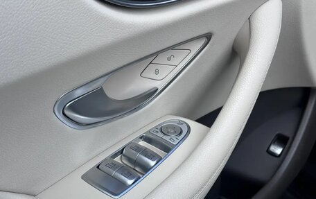 Mercedes-Benz E-Класс, 2017 год, 3 100 000 рублей, 30 фотография