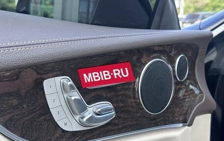 Mercedes-Benz E-Класс, 2017 год, 3 100 000 рублей, 29 фотография