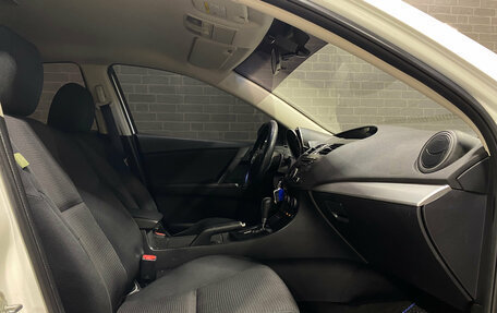 Mazda 3, 2011 год, 900 000 рублей, 10 фотография