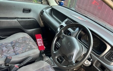 Daihatsu Storia, 1999 год, 200 000 рублей, 2 фотография