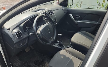 Renault Logan II, 2017 год, 470 000 рублей, 5 фотография