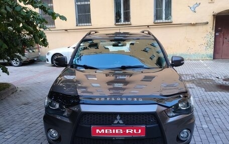 Mitsubishi Outlander III рестайлинг 3, 2011 год, 950 000 рублей, 1 фотография