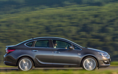 Opel Astra J, 2012 год, 919 000 рублей, 2 фотография
