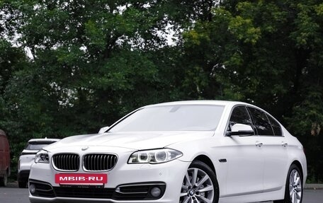 BMW 5 серия, 2016 год, 2 700 000 рублей, 2 фотография