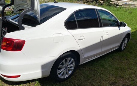 Volkswagen Jetta VI, 2013 год, 950 000 рублей, 5 фотография
