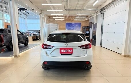 Mazda Axela, 2015 год, 1 279 000 рублей, 5 фотография