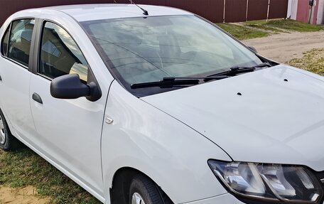 Renault Logan II, 2016 год, 680 000 рублей, 2 фотография