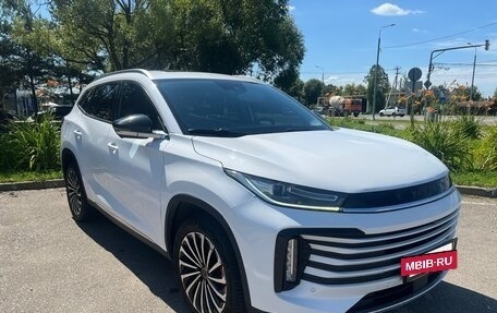 CheryExeed TXL, 2022 год, 1 700 000 рублей, 2 фотография
