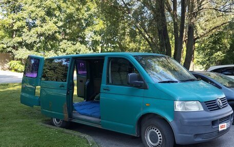 Volkswagen Transporter T5 рестайлинг, 2005 год, 850 000 рублей, 3 фотография