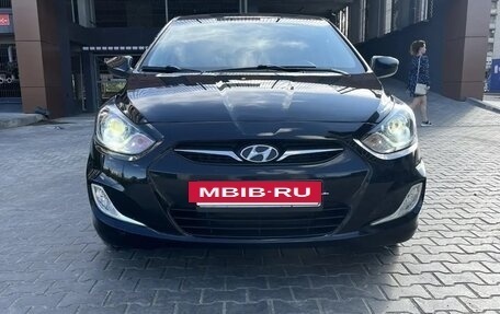Hyundai Solaris II рестайлинг, 2012 год, 795 000 рублей, 3 фотография