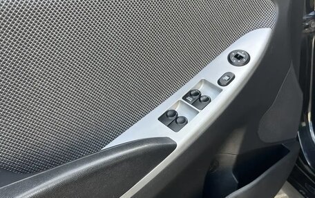 Hyundai Solaris II рестайлинг, 2012 год, 795 000 рублей, 19 фотография