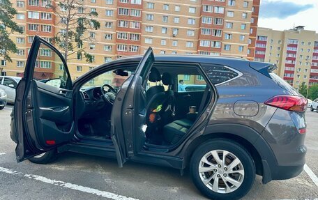 Hyundai Tucson III, 2018 год, 2 290 000 рублей, 5 фотография