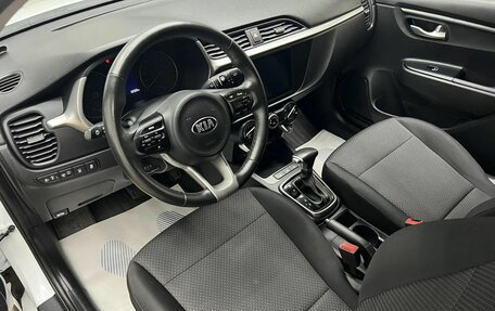 KIA Rio IV, 2021 год, 1 599 000 рублей, 8 фотография