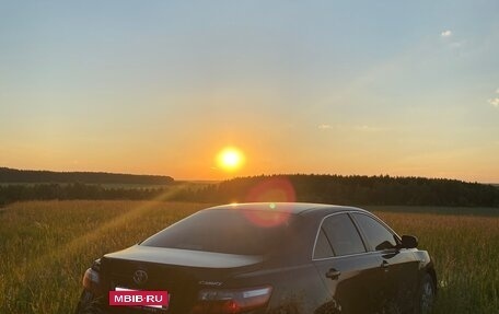 Toyota Camry, 2007 год, 725 000 рублей, 2 фотография