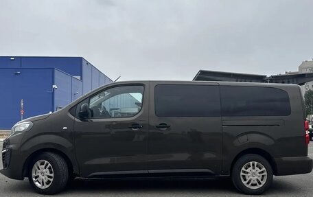 Peugeot Traveller I, 2019 год, 2 215 000 рублей, 3 фотография