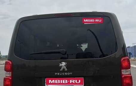 Peugeot Traveller I, 2019 год, 2 215 000 рублей, 12 фотография
