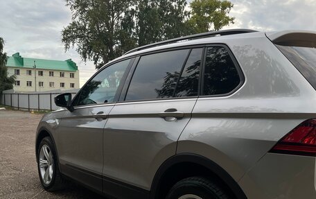 Volkswagen Tiguan II, 2018 год, 1 950 000 рублей, 4 фотография