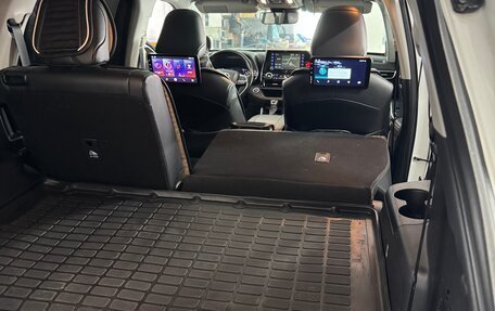 Toyota Highlander, 2021 год, 5 110 000 рублей, 14 фотография