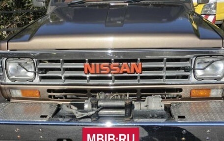 Nissan Safari IV, 1987 год, 1 300 000 рублей, 11 фотография