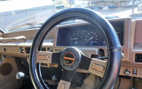 Nissan Safari IV, 1987 год, 1 300 000 рублей, 23 фотография